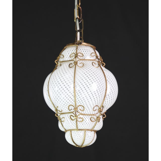 Art Deco Amazing Venetian Lantern in Murano Reticello Glass, 1950s For Sale - Image 3 of 11