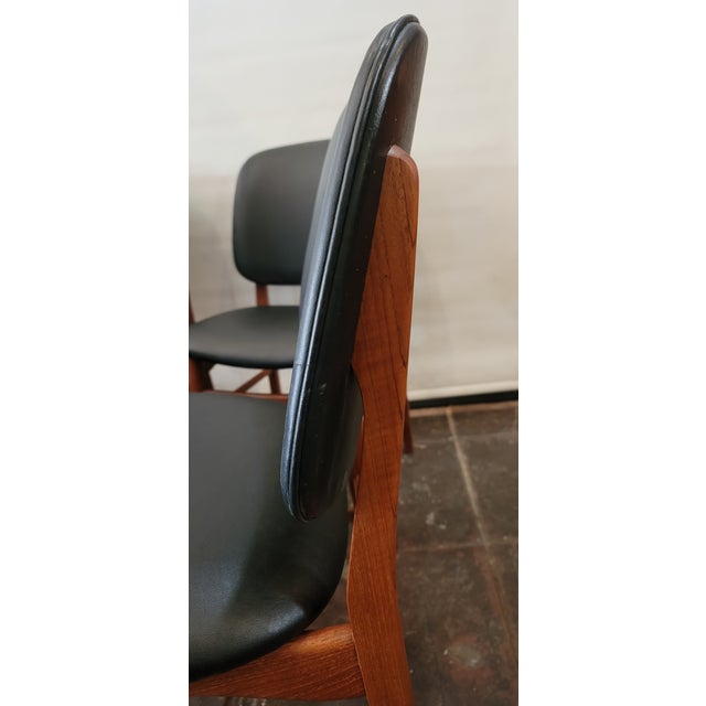 Black Mid Century Danish Teak Set of 6 Dining Chairs Arne Hovmand Olsen for Art Furniture Denmark For Sale - Image 8 of 9