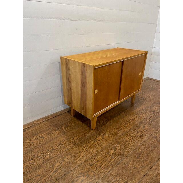 Vintage chest of drawers by jiroutek u-452 in superb original conditon dims; h= 71 cm w= 95 cm d= 48 cm vintage chest of...