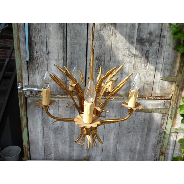 1970s Mid-Century Sheaf of Wheat Chandelier For Sale - Image 5 of 8