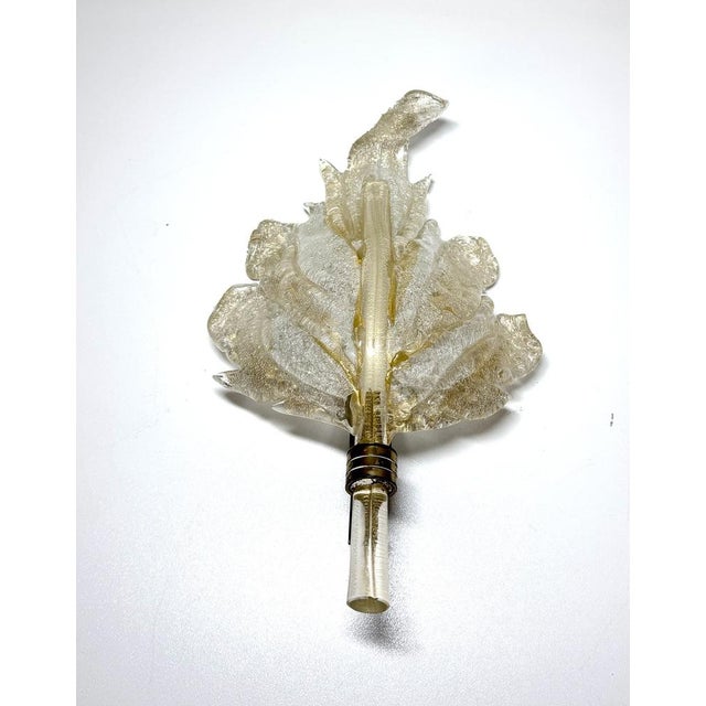 Mid-Century Modern Large Vintage Murano Glass and Gold Leaf Wall Light from Barovier & Toso, Italy, 1940s For Sale - Image 3 of 16