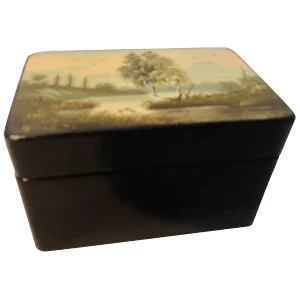 Hand-Painted Vintage Russian Lacquer Snuff Box
