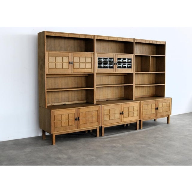 Brutalist Danish Bookcase in Oak, 1960s For Sale - Image 12 of 12