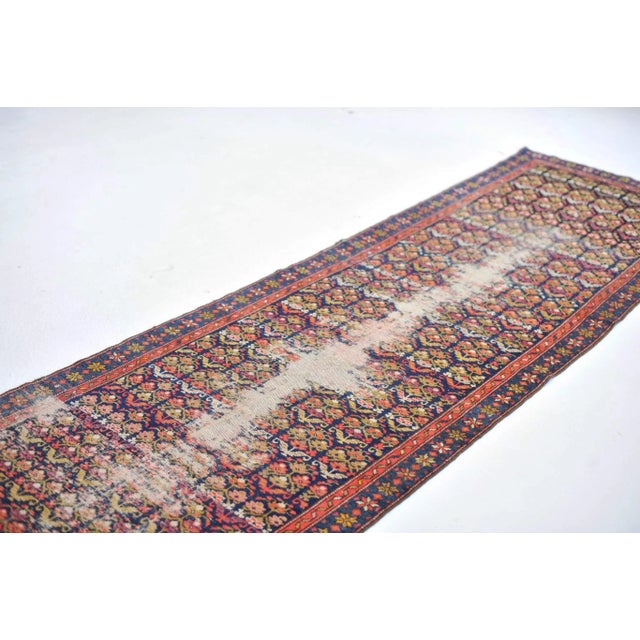 1940s Botanical Lattice Garden Design Runner Rug , 3.4 x 10.10 For Sale In Milwaukee - Image 6 of 11