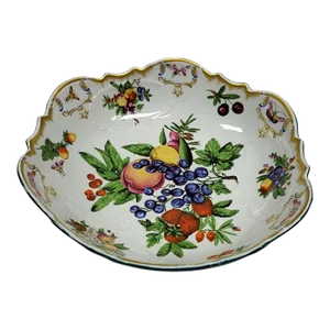 Large Mottahedeh Duke of Gloucester Scalloped Bowl