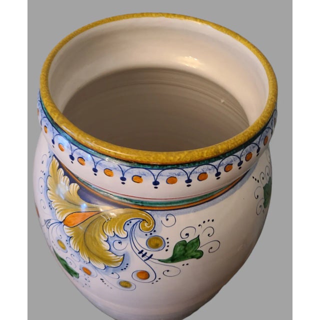 Deruta Vintage Monumental Size Gialletti Giulio -Deruta Hand Painted Italian Faience Floor Vase For Sale - Image 4 of 12