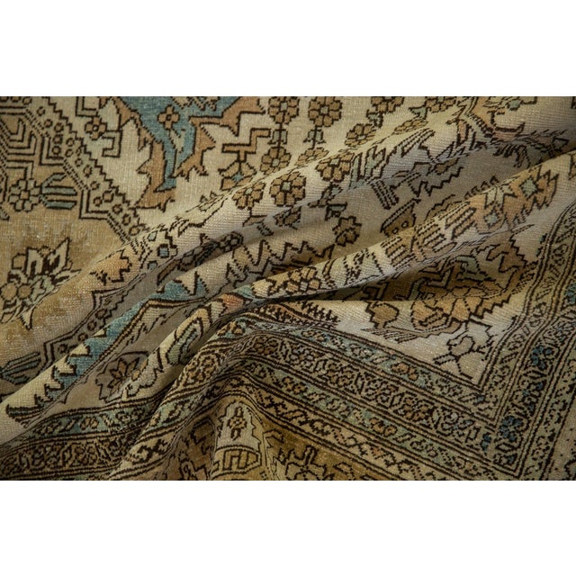 Ivory 1970s Vintage Persian Ardebil Medallion Floral Wool Carpet For Sale - Image 8 of 12