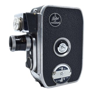 Mid 20th Century Paillard Bolex B8l 8mm Wind-Up Film Camera Made in Switzerland For Sale