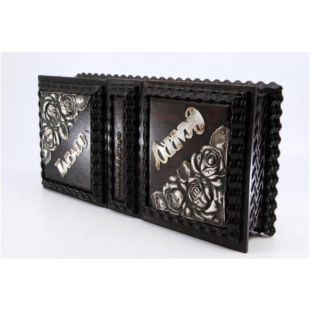 Double Tobacco Box in Rosewood with Trembles and Silver Applications For Sale - Image 4 of 10