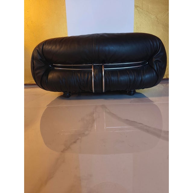 Soriana Ottoman in Black Leather by Afra & Tobias Scarpa for Cassina, 1970s For Sale - Image 9 of 11