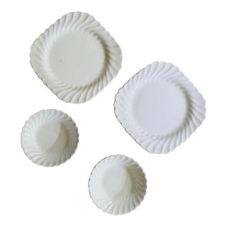 MCM Collection of Four (4) Pieces of Johnson Brothers in Snow White Pattern Includes 2 Berry Bowls & 2 Plates | English Ironstone For Sale