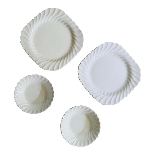 MCM Collection of Four (4) Pieces of Johnson Brothers in Snow White Pattern Includes 2 Berry Bowls & 2 Plates | English Ironstone For Sale