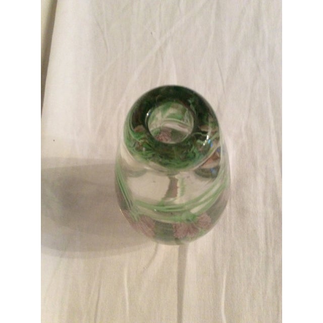 Mid 20th Century Art Glass Vase With Floral Motif in Lavender and Green For Sale - Image 6 of 7