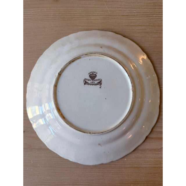 Authentic early 19th-century Mason’s Patent Ironstone dinner plate in a striking Japanese-inspired Imari Chinoiserie...