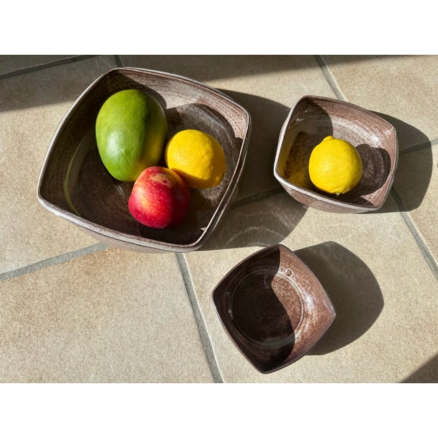 Square Handcrafted Ceramic Art Bowls from Serocka, Germany, 1970s, Set of 3 For Sale - Image 6 of 15