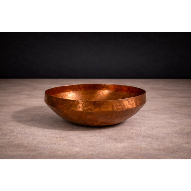 Metal Sculpted Fruit Bowl, Copper, Ensamble Artesano, 2024 For Sale - Image 7 of 9