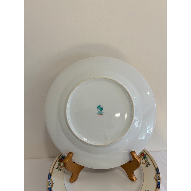 Vintage Meito Japan Floral and Gold Dinner Plates – Set of 7 For Sale - Image 10 of 11