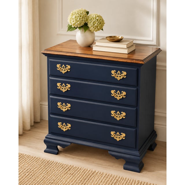 American Mid 20th Century Ethan Allen Navy Blue Painted Four-Drawer Chest For Sale - Image 3 of 8