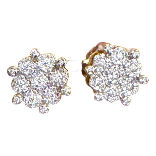 1.8 Carat, Cluster Stud Earrings 18 Karat Yellow Gold , Great Value 5.3 Gm For Sale