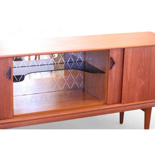 Danish Teak Sideboard with Bar and Sliding Doors from Gern, 1960s For Sale - Image 17 of 18
