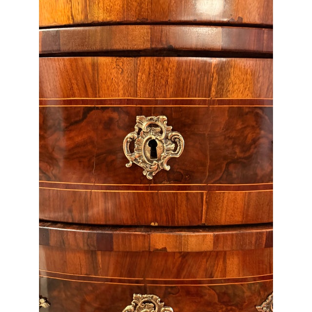 18th Century Italian Chest of Drawers For Sale - Image 6 of 6
