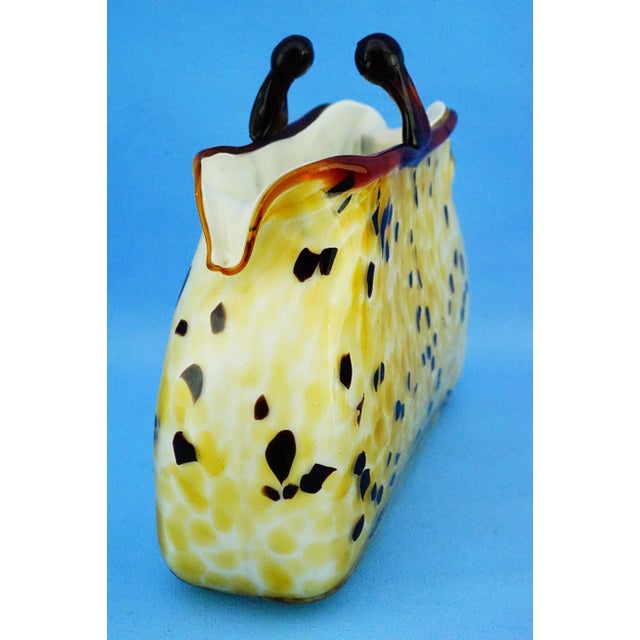 20th Century Sculpture in the Shape of a Bag Vase in Spotted Sommerso Glass attributed to Franco Moretti, Murano, 1980s For Sale - Image 4 of 18