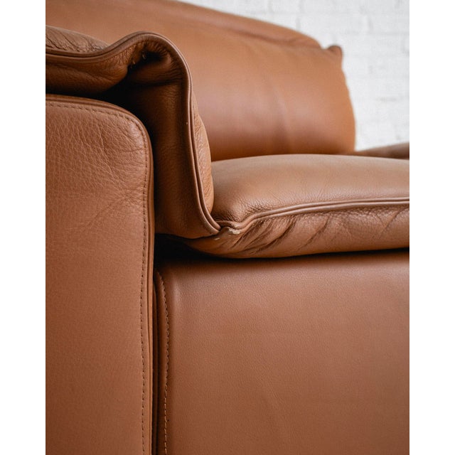 Carlo Bartoli Lounge Chair in Cognac Leather for Rossi Di Albizzate For Sale - Image 10 of 12