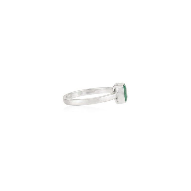 Art Deco Emerald Bezel Set Solitaire Ring in 925 Sterling Silver - Size 6 For Sale - Image 3 of 13