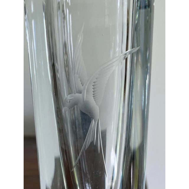 1960s 1960s Strombergshyttan Etched Hummingbird Glass Vase-Sweden For Sale - Image 5 of 10