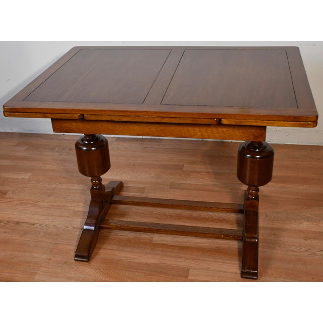 1920s English Traditional Oak Draw-Leaf Dining / Kitchen Table & 4 Chairs Set For Sale - Image 12 of 18