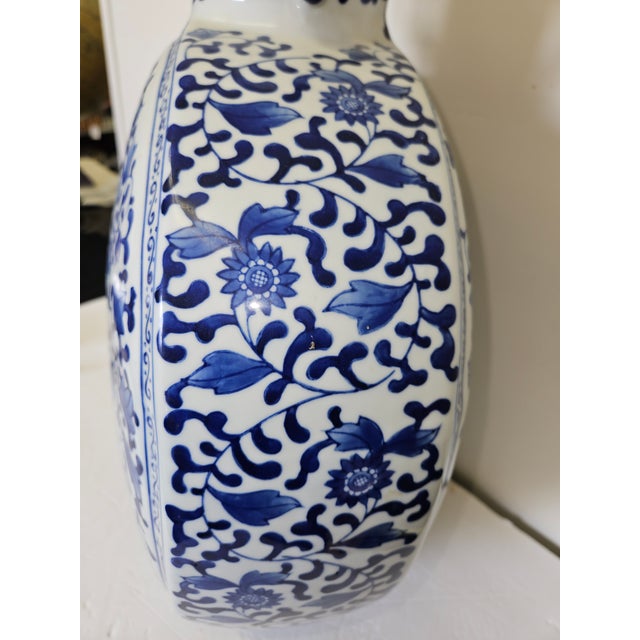 Large Vintage Blue and White Moon Vase by Bombay Company For Sale In Philadelphia - Image 6 of 6