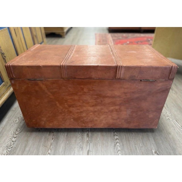 English Antique Anglo-Indian Leather Campaign Trunk For Sale - Image 3 of 12