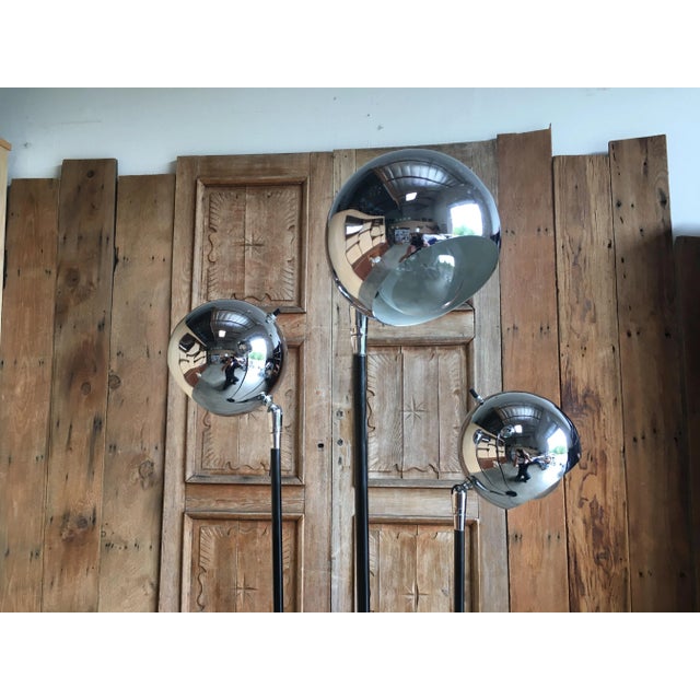 Mid-Century Modern Mid 20th Century Chrome Globe Floor Lamp Attributed to Raymor For Sale - Image 3 of 7