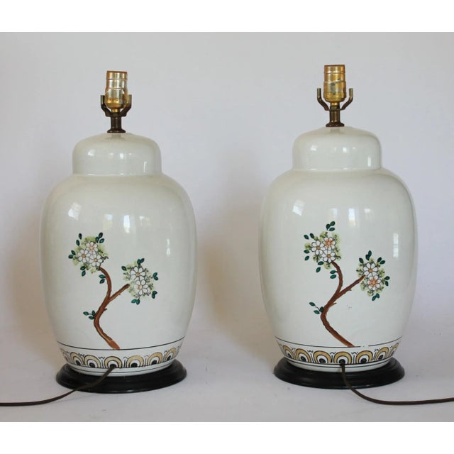 Vintage Ginger Jar Style Chinoiserie Ceramic Table Lamps - A Pair For Sale In Milwaukee - Image 6 of 12