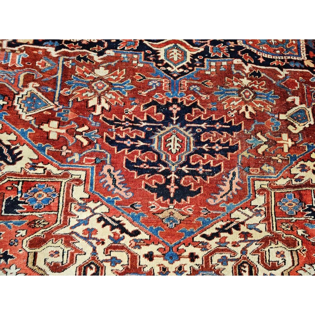 Vintage Persian Heriz Serapi Rug, Hand-Knotted Wool, Geometric Medallion Pattern, Red & Ivory, 10x12 For Sale - Image 10 of 14