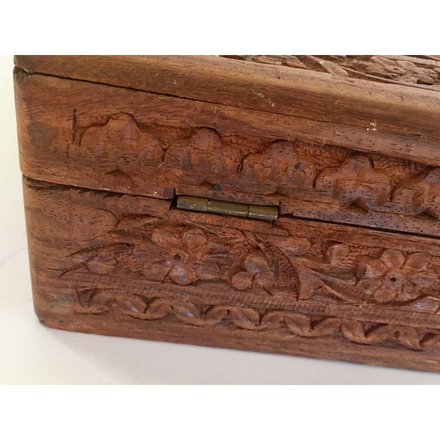 Traditional Hand-Carved Anglo-Raj Jewelry Box by Artist Rajhastani, Wood, 1940 For Sale - Image 3 of 12