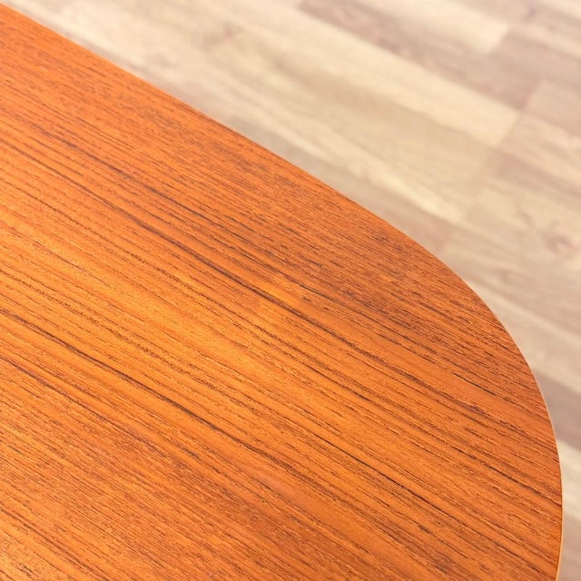 Wood Coffee Table in Teak & Oak, Denmark, 1950s-1960s For Sale - Image 7 of 10