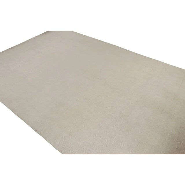 Rug & Kilim’s Modern High-And-Low Textural Rug Design in Off White ...