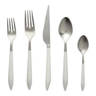VIETRI Ares Argento & White Five-Piece Place Setting For Sale