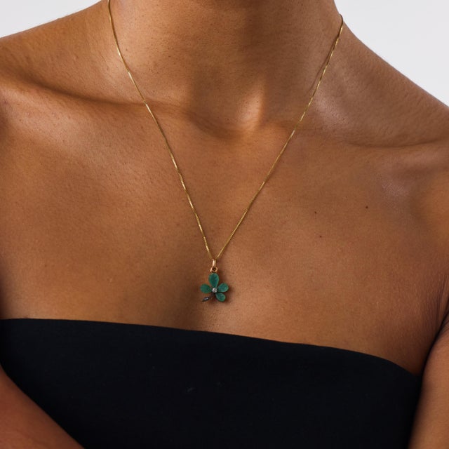 Late 19th Century Late 19th Century Victorian Diamond Green Stone 18k Rose Gold Four Leaf Clover Pendant For Sale - Image 5 of 5