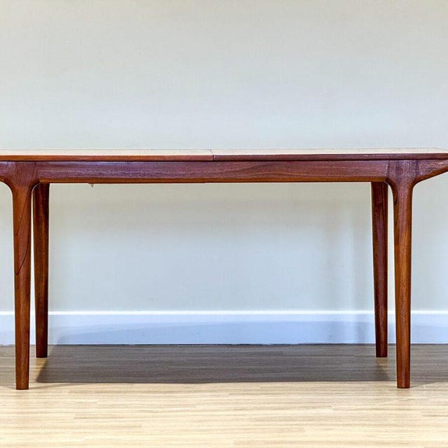 Mid-Century Double Extending Dining Table by Tom Robertson for McIntosh For Sale - Image 3 of 18