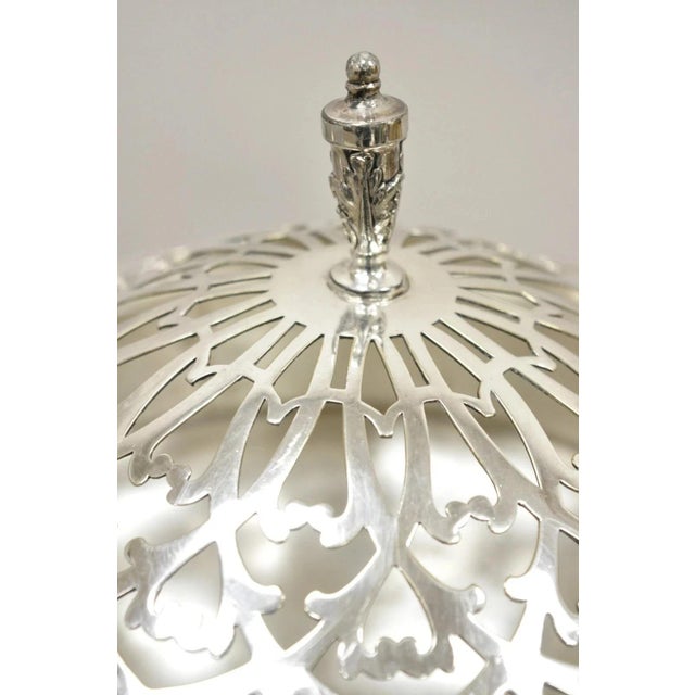 Early 20th Century Antique Wallace Bros & Co. Victorian Silver Plated Reticulated Lid Butter Dish For Sale - Image 5 of 12