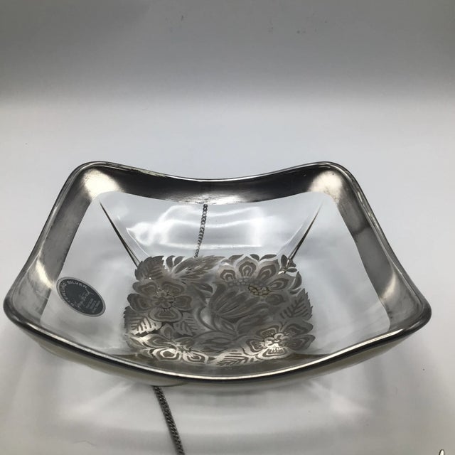 1960s Georges Briard Glass Pickle Dish Bowl With Attached Cocktail Fork For Sale - Image 5 of 12