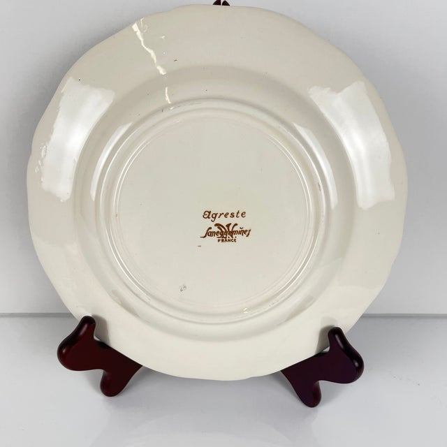 Set of 8 "Agreste" dessert plates, Sarreguemines, 20th century. Dimensions: Diameter: 21 cm Height: 2.5 cm Good overall...