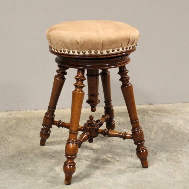 Wood Antique Piano Stool in Walnut, 1800s For Sale - Image 7 of 7