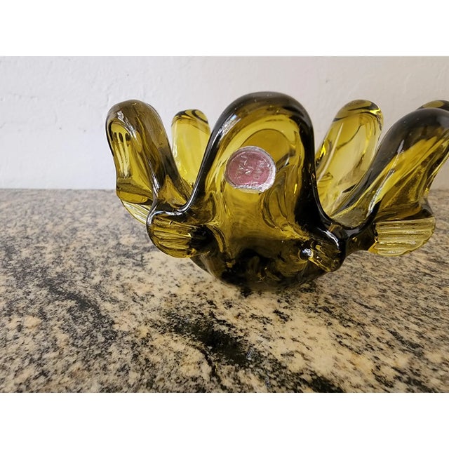 1960s 1960s Italian Olive Green Hand-Tooled Art Glass Bowls, Set of 3 For Sale - Image 5 of 7