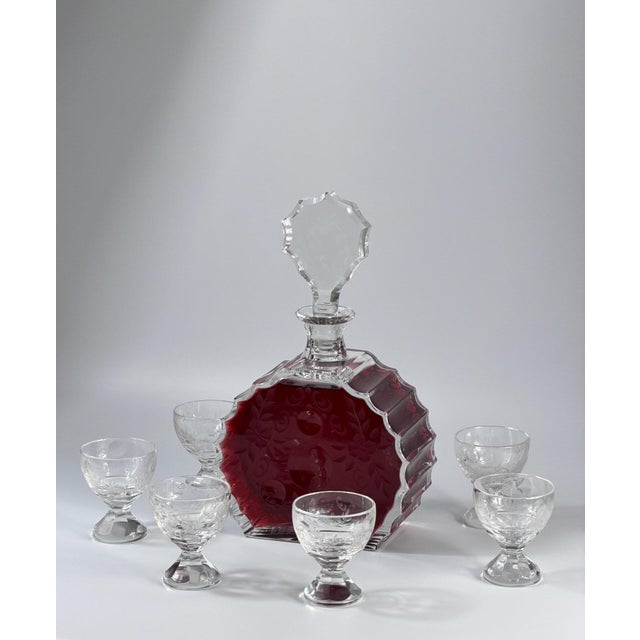 1930s Vintage Art Deco Cut Crystal Decanter and Six Cordial Glasses, 1930s, Set of 7 For Sale - Image 5 of 17