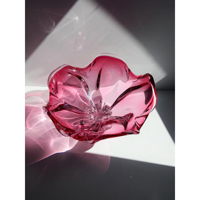 Large Cranberry Glass Bowl by Josef Hospodka for Chribska, Czechoslovakia, 1960s For Sale - Image 4 of 6