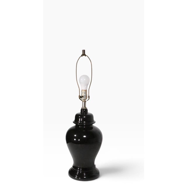 1970s Asian Modern Ginger Jar Form Ceramic Black Table Lamp For Sale In New York - Image 6 of 8