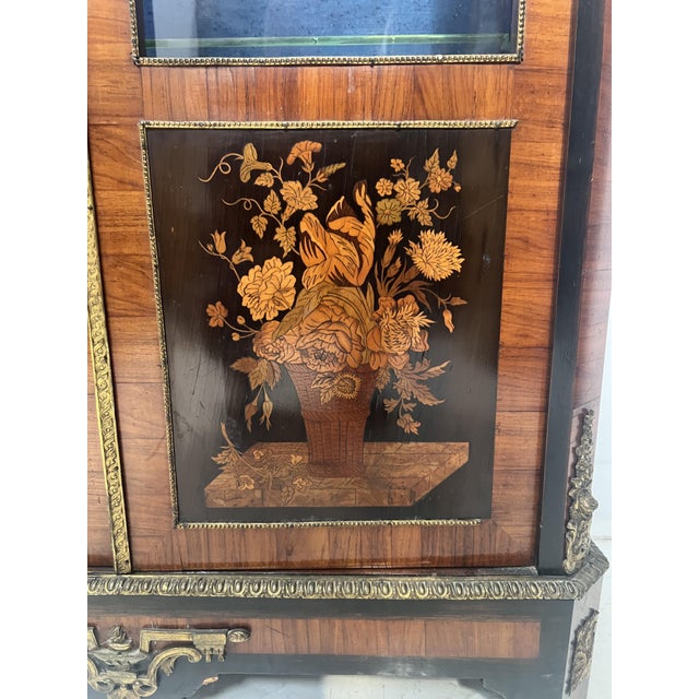 Wood 19th Century Napoleon III Display Cabinet in Veneer and Marquetry For Sale - Image 7 of 18